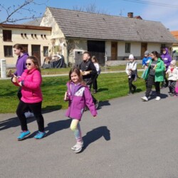 Velikonoce - koledníci s řehtačkami Velikonoce - koledníci s řehtačkami
